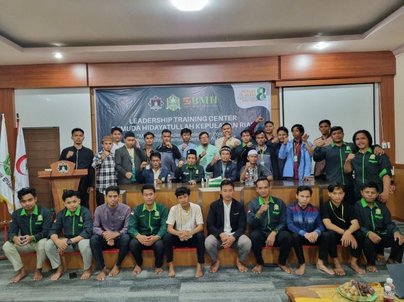 Laznas BMH Perwakilan Kepulauan Riau mendukung kegiatan latihan kepemimpinan atau Leadership Training Center  (LTC) yang diadakan  Pemuda Hidayatullah di Kota Batam, 23-25 September 2022.