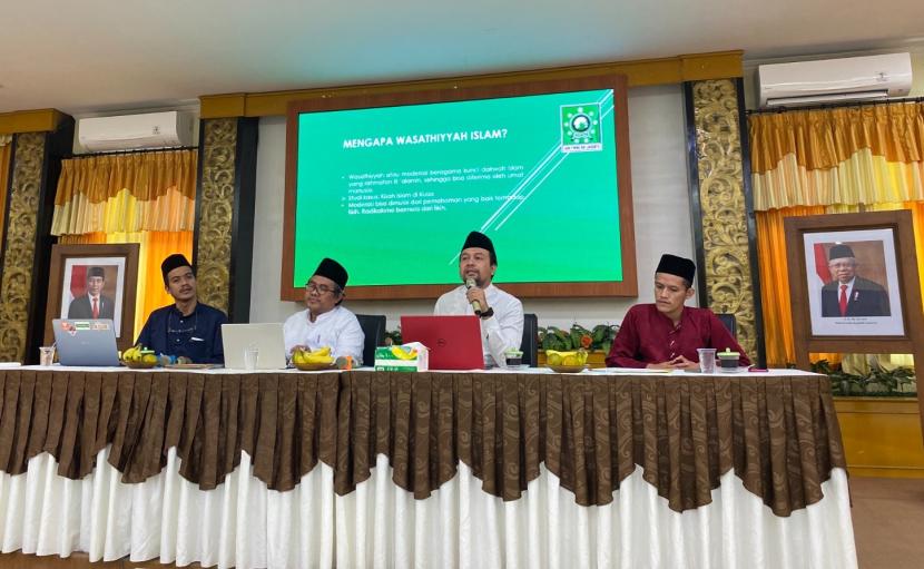 LBM NU DKI Jakarta dan pelajar Patani dalam Seminar Internasional tentang jaringan Islam moderat Nusantara.