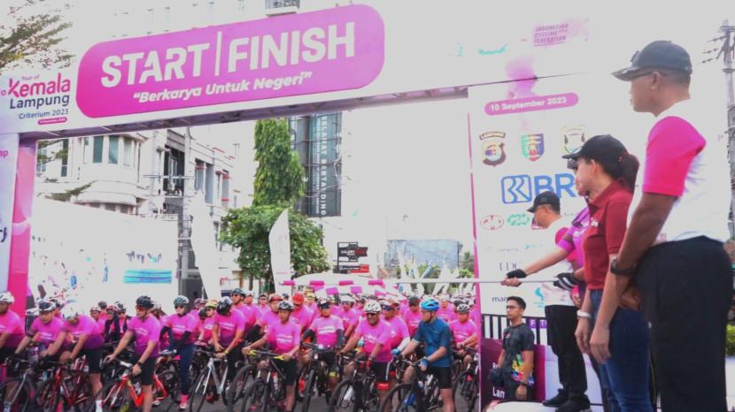Lebih dari 500 peserta mengikuti City Ride Road to Tour of Kemala Lampung.