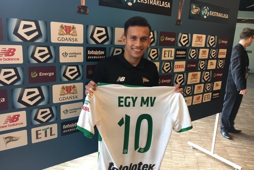 Egy Maulana Vikri saat diperkenalkan oleh Lechia Gdansk