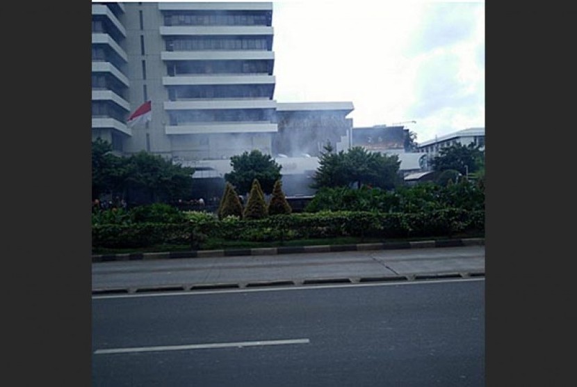 Ledakan bom depan gedung Sarinah, Jakarta.