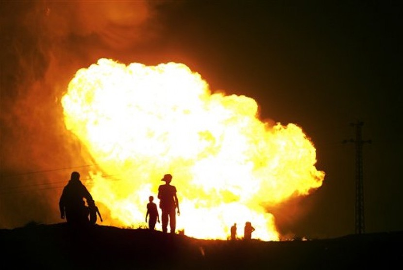 Ledakan pipa gas Mesir yang disalurkan ke Israel di Al-Arish, kawasan Sinai, beberapa waktu lalu.