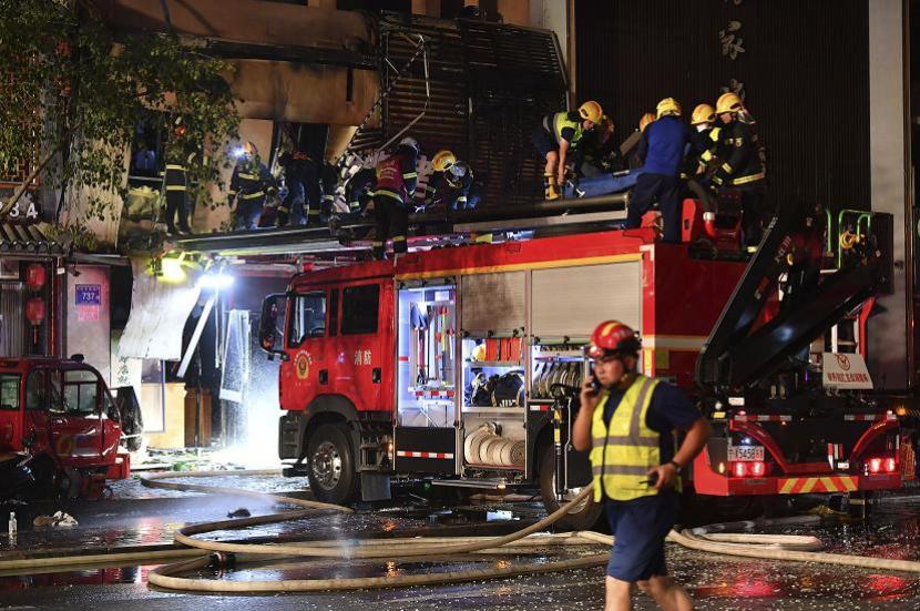 ledakan terjadi di sebuah restoran barbeque di China.