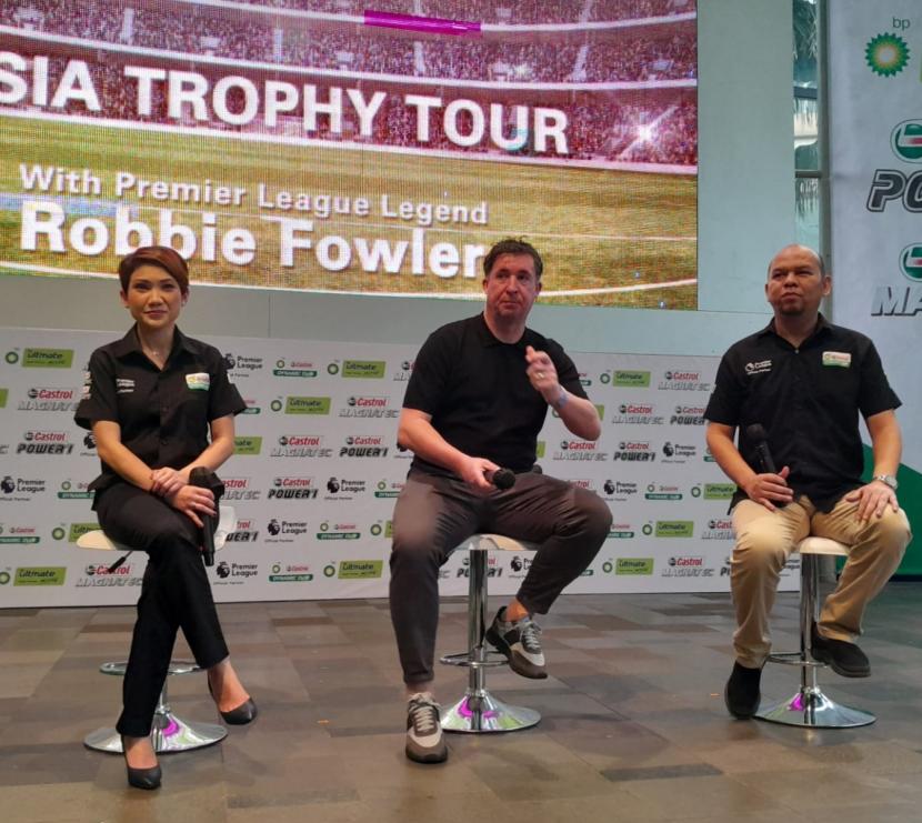 Legenda Liverpool, Robbie Fowler menyambangi Jakarta. Ia terlibat dalam kegiatan bp x Castrol Dynamic Duo - Premier League Trophy Tour 2023, Sabtu (11/3/2023). 