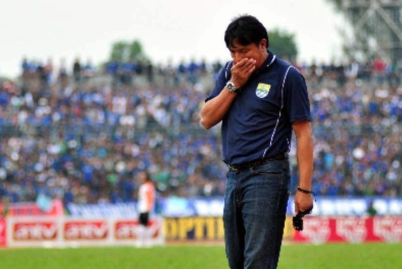 Legenda Persib yang kini menjadi pelatih PSKC Cimahi Robby Darwis.