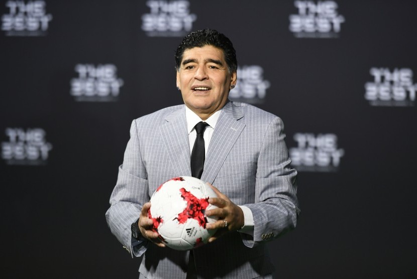 Legenda sepak bola, Diego Maradona.