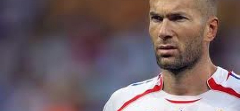 Legenda Sepakbola Perancis dan Real Madrid, Zinedine Zidane mengaku ingin melebarkan sayap karirnya sebagai seorang pelatih.