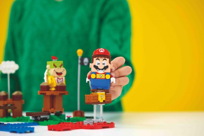 Lego kolaborasi dengan Nintendo hadirkan Lego Super Mario.