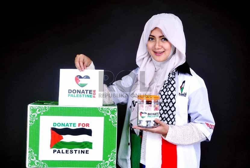 Leisure Donate for Palestine, Model : Putri Aisyah. (Republika/ Wihdan)