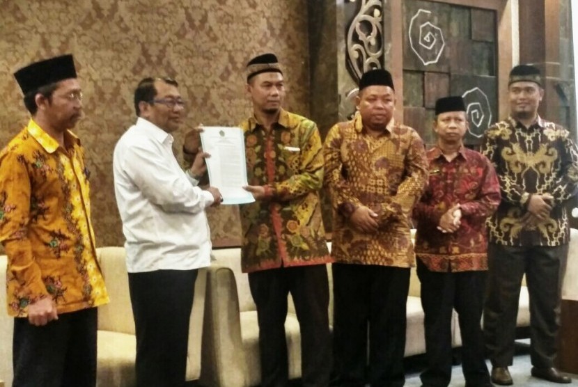 Lembaga Amil Zakat (LAZ) Al Ihsan Jawa Tengah dikukuhkan sebagai LAZ Provinsi pada Sabtu (9/9).