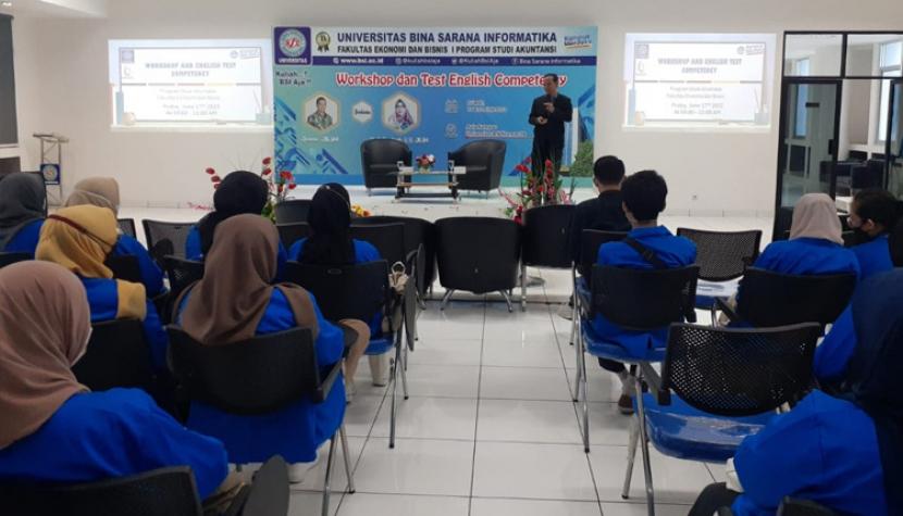 Lembaga Bahasa Universitas BSI (Bina Sarana Informatika) sukses menyelenggarakan Workshop English Competency.