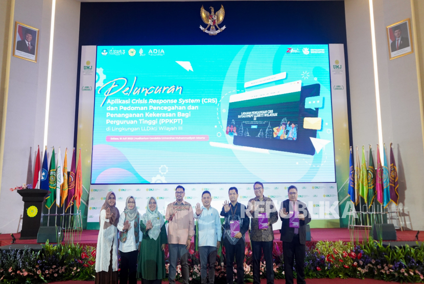 LLDIKTI Wilayah III Luncurkan Aplikasi CRS dan Pedoman Pencegahan Kekerasan di UMJ