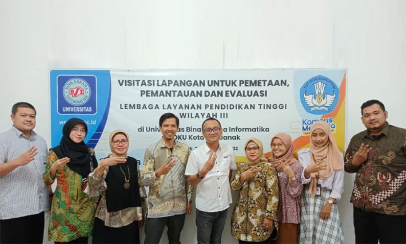 Lembaga Layanan Pendidikan Tinggi (LLDIKTI) Wilayah III sukses melakukan kegiatan monitoring dan evaluasi di Universitas BSI (Bina Sarana Informatika) kampus Pontianak, Jalan Abdul Rahman Saleh, nomor 18, Bangka Belitung Laut, Kecamatan Pontianak Tenggara, Pontianak.