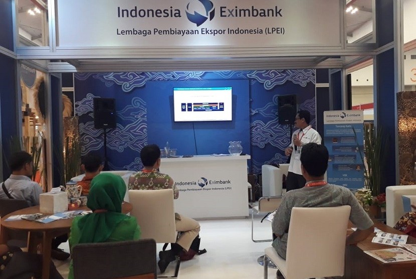  Lembaga Pembiayaan Ekspor Indonesia (LPEI) atau Indonesia Eximbank memfasilitasi usaha kecil menengah (UKM) binaan dan nasabah UKM untuk bertemu dengan calon pembeli di acara Trade Expo Indonesia (TEI) 2018 yang digelar pada 24 Oktober hingga 28 Oktober 2018. 
