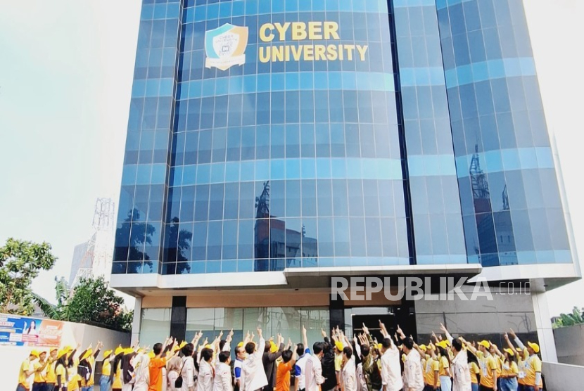 Lembaga Penelitian dan Pengabdian kepada Masyarakat (LPPM) Cyber University, atau Universitas Siber Indonesia terus mendorong penelitian dan pengabdian masyarakat.