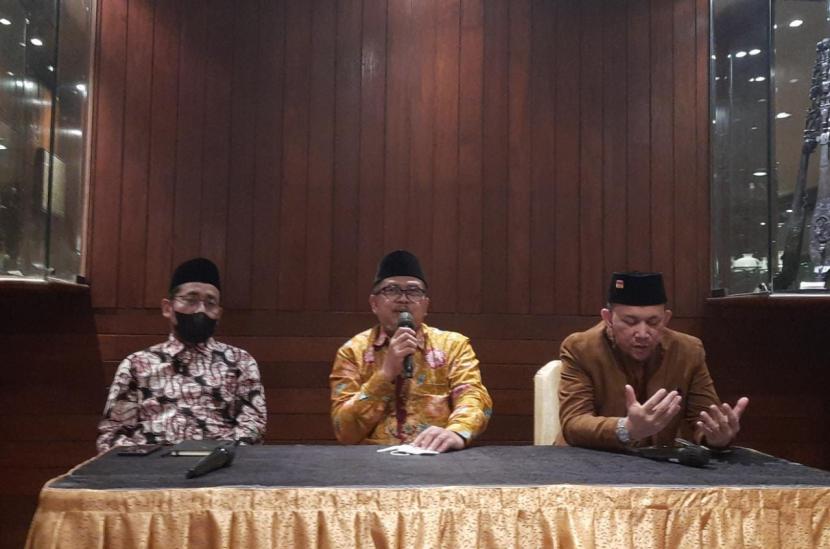 Lembaga Seni Budaya dan Peradaban Islam (LSBPI) Majelis Ulama Indonesia (MUI) menggelar konferensi pers kegiatan Multaqa Seniman dan Budayawan Muslim Indonesia di Hotel Sari Pacific Jakarta, Selasa (2/8). 