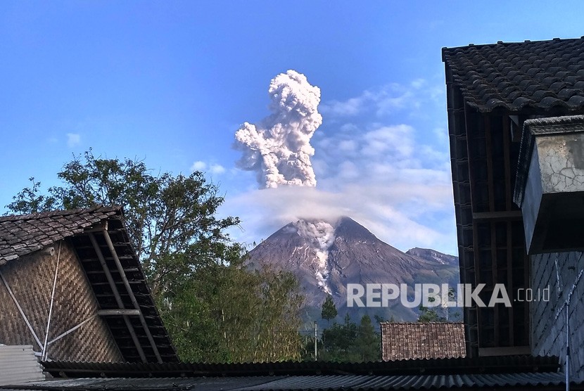 Erupsi Gunung Merapi (ilustrasi)