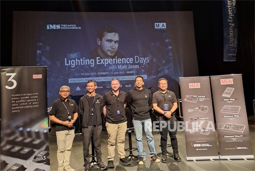Lighting designer internasional, Matt Jones berbagi insight global yang relevan bagi kondisi industri di Indonesia. 