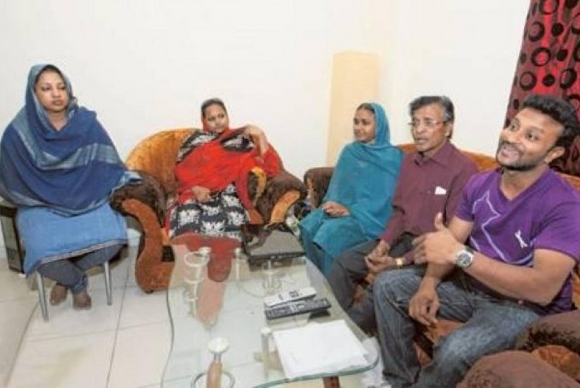 Lima anggota keluarga India yang memeluk Islam