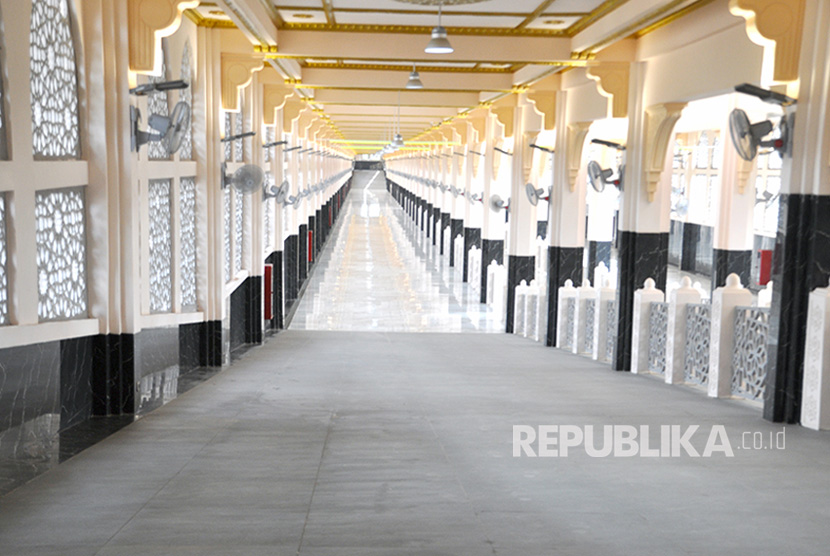 Lintasan sa'i yang diresmikan Gubernur Sumsel Alex Noerdin di komplek embarkasi haji terpadu Palembang.