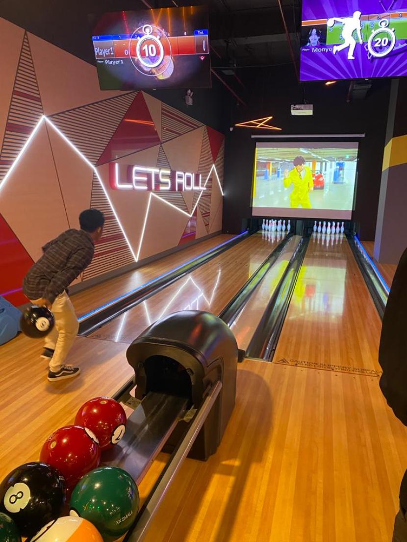 Lintasan Social Bowling di Timezone Plaza Ambarrukmo, Yogyakarta.