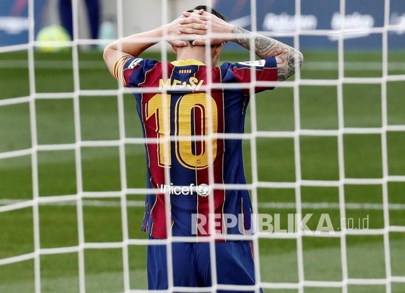 Lionel Messi meninggalkan Barcelona.