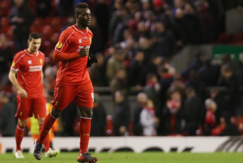 Liverpool v Besiktas - UEFA Europa League Second Round First Leg - Anfield, Liverpool, England - 19/2/15 Liverpool's Mario Balotelli runs off at the end of the match