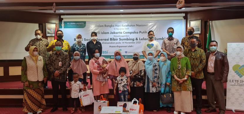 LKC Dompet Dhuafa berkolaborasi dengan RS Islam Jakarta Cempaka Putih untuk operasi Bibir Sumbing dan Lelangit Sumbing. Pasien yang membutuhkan layanan operasi tersebut dapat menghubungi LKC untuk dilakukan pemeriksaan dan perencanaan operasi oleh tim dokter bedah plastik dari RSIJ Cempaka Putih.