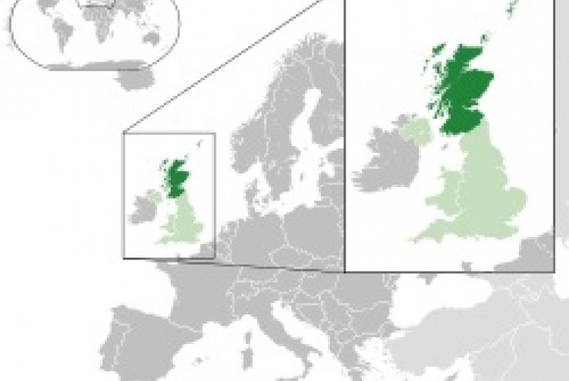 Location of Scotland country in United Kingdom is shown in dark green.  Scotland votes in a referendum on national independence on Sept. 18.