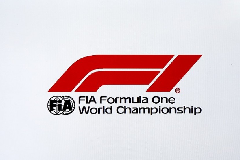 Logo F1. Federasi Otomotif Internasional (FIA) pada Selasa (28/4) memutuskan untuk memperpanjang masa shutdown bagi tim dan pabrikan mesin F1.
