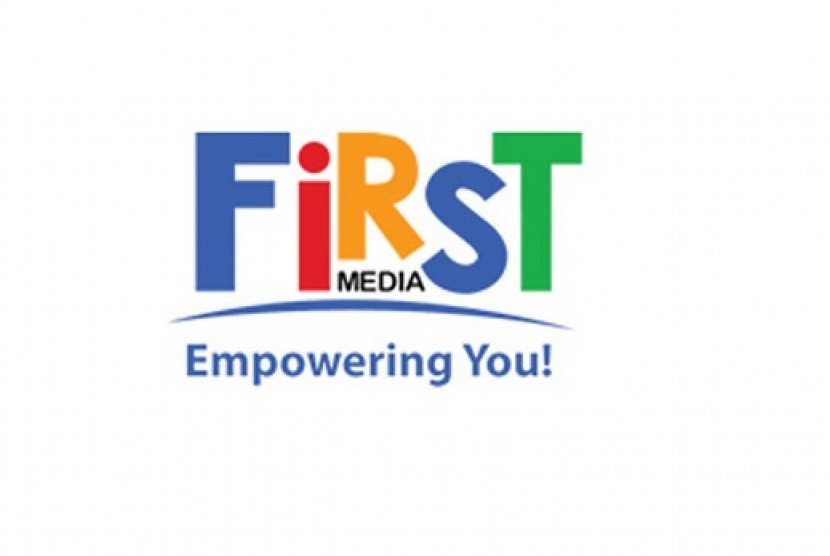 logo first media