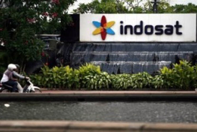 Logo Indosat