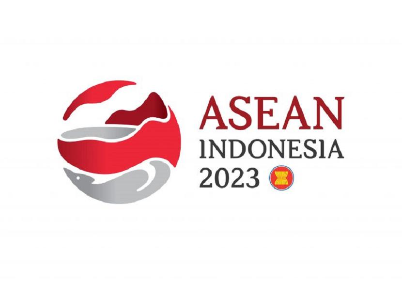 Logo keketuaan Indonesia di ASEAN. Presiden Joko Widodo (Jokowi) menerima kunjungan para menteri luar negeri ASEAN serta Sekretaris Jenderal ASEAN di Istana Merdeka, Jumat (3/2/2023). Menurut Menteri Luar Negeri Retno Marsudi, dalam pertemuan ini Presiden Jokowi salah satunya menyoroti terkait penyelesaian masalah di Myanmar.