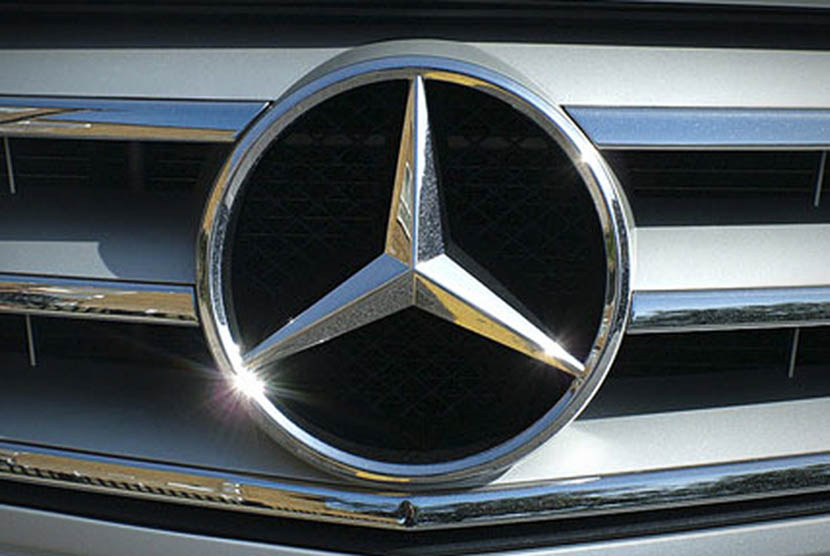 Logo Mercedes Benz. (Ilustrasi)