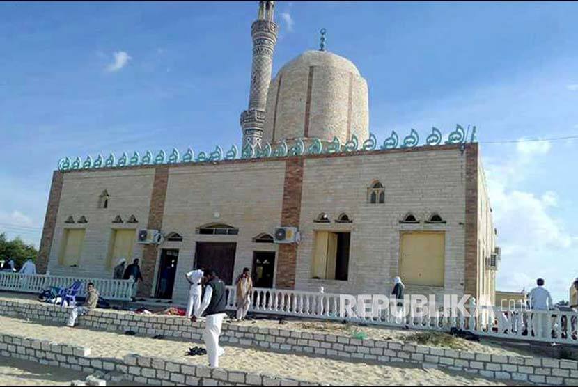 Al Rawdah mosque in Bir al-Abed, west of El Arish, the main city in North Sinai, Egypt.