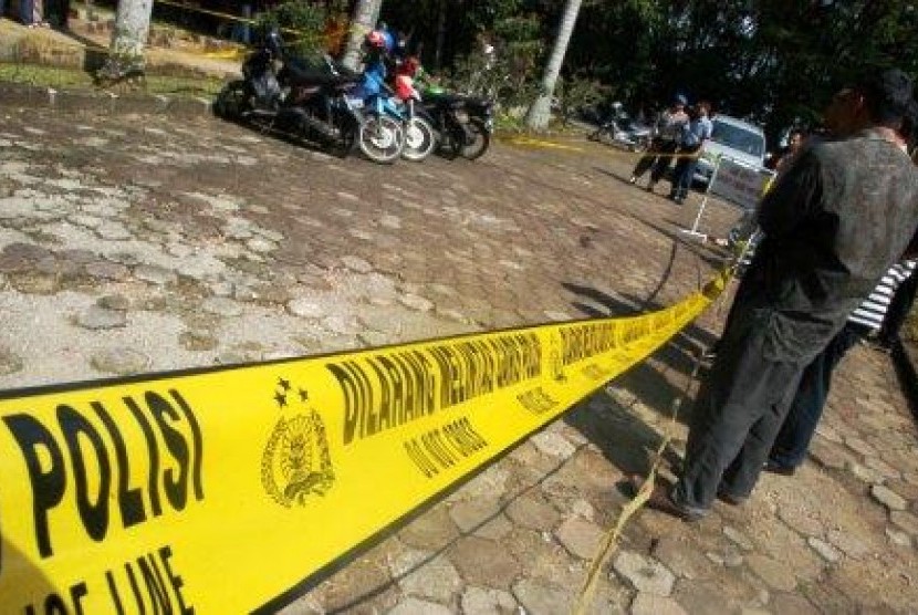  Lokasi penembakan dua satpam kampus oleh orang tidak dikenal di Depan Mesjid Al-Hurriyah Kampus IPB Dramaga, Bogor, Jabar, Jumat (25/5).