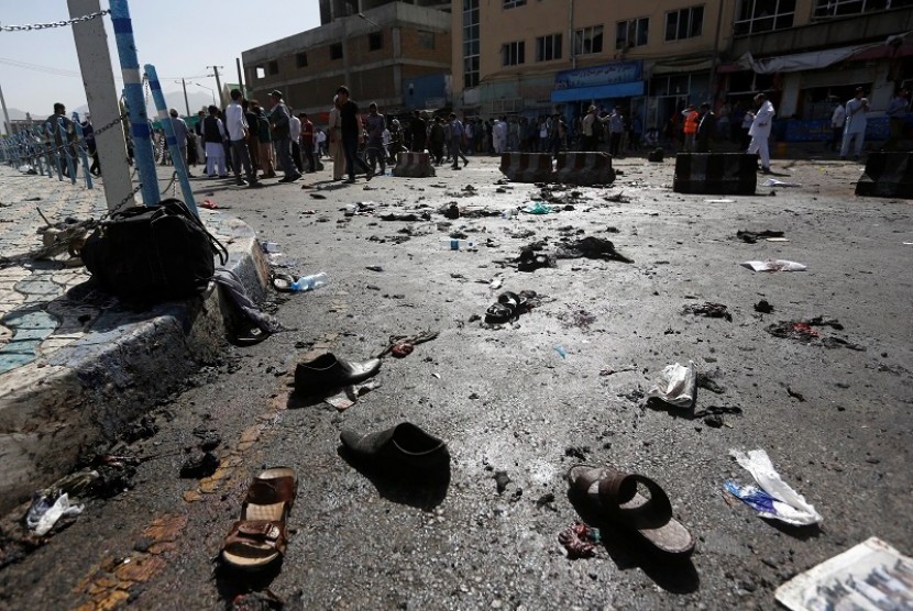 Lokasi serangan bom di Kabul, Afghanistan, Sabtu (23/7). 