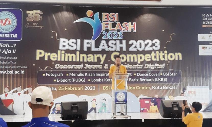  Lomba Keterampilan Baris Berbaris (LKBB) merupakan rangkaian acara dari BSI Flash 2023 yang telah diikuti oleh siswa/i SMP dan SMA/SMK sederajat di Indonesia. Mengangkat tema Born To Be A Star Indonesia, lomba ini dilaksanakan di Gedung BSI Convex (BSI Convention Center) Kaliabang, Bekasi, pada Sabtu (25/2/2023) silam.
