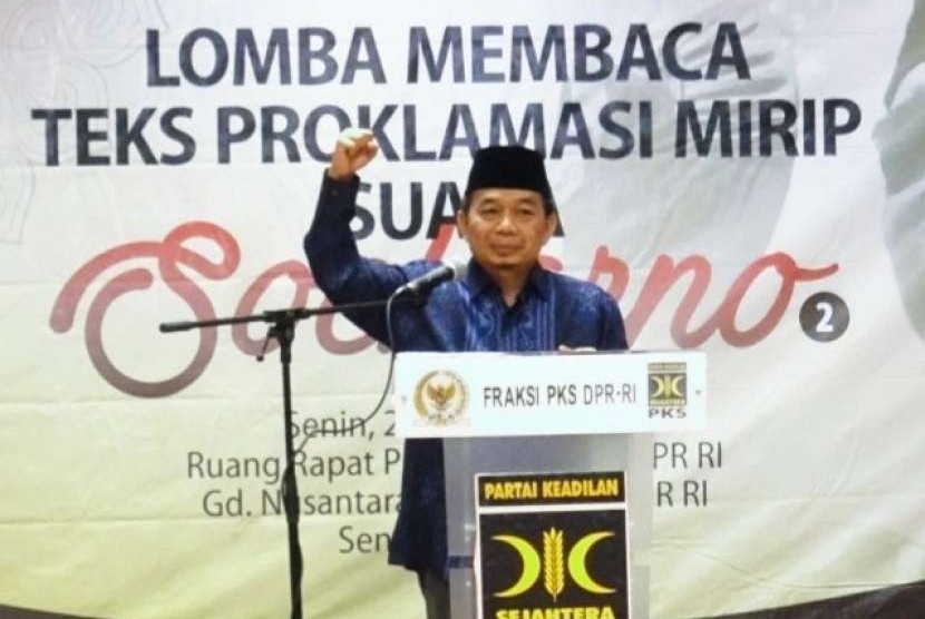 Lomba membaca teks Proklamasi mirip Bung Karno.