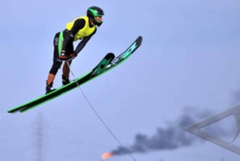 Lomba ski air (ilustrasi)