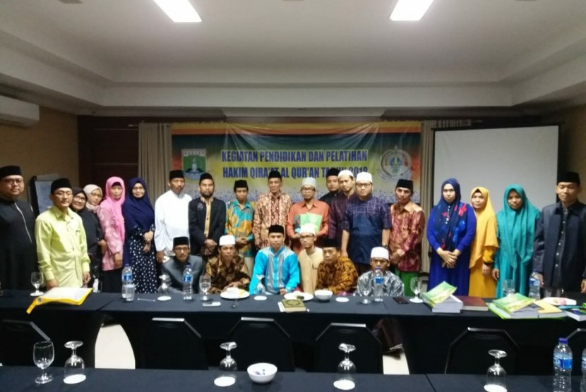 LPTQ Provinsi Banten mengadakan pelatihan dewan hakim cabang Qiroat yang diselenggarakan dari tanggal 4-10 Desember 2018.