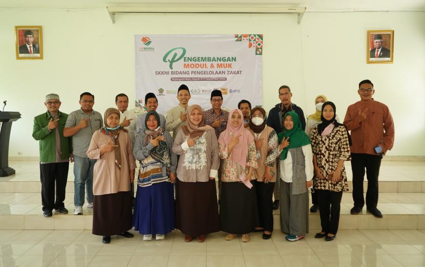 LSP Bisnis Ekonomi Keuangan Syariah (Beksya) menggelar Workshop Pengembangan Modul dan Materi Uji Kompetensi  (MUK)  Pengelolaan Zakat, di Depok, 9-11 September 2022.