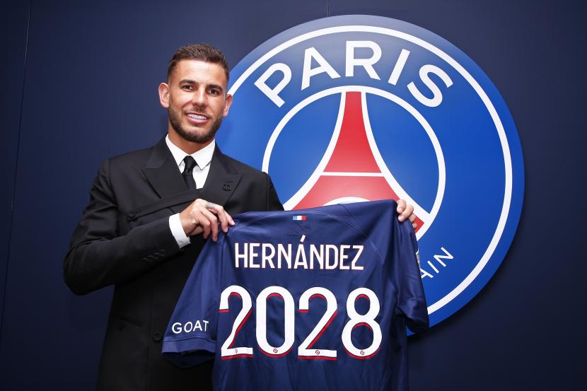 Bek asal Prancis, Lucas Hernandez, resmi menjadi pemain Paris Saint-Germain (PSG).