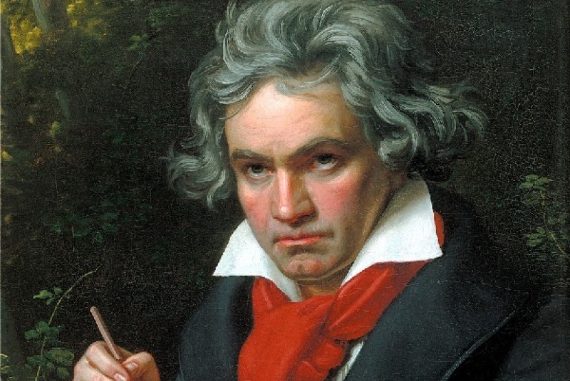 Ludgwig van Beethoven. Sebuah manuskrip musik yang ditulis tangan oleh Ludwig van Beethoven dikembalikan kepada ahli waris keluarga di Cekoslowakia pra-Perang Dunia II. 