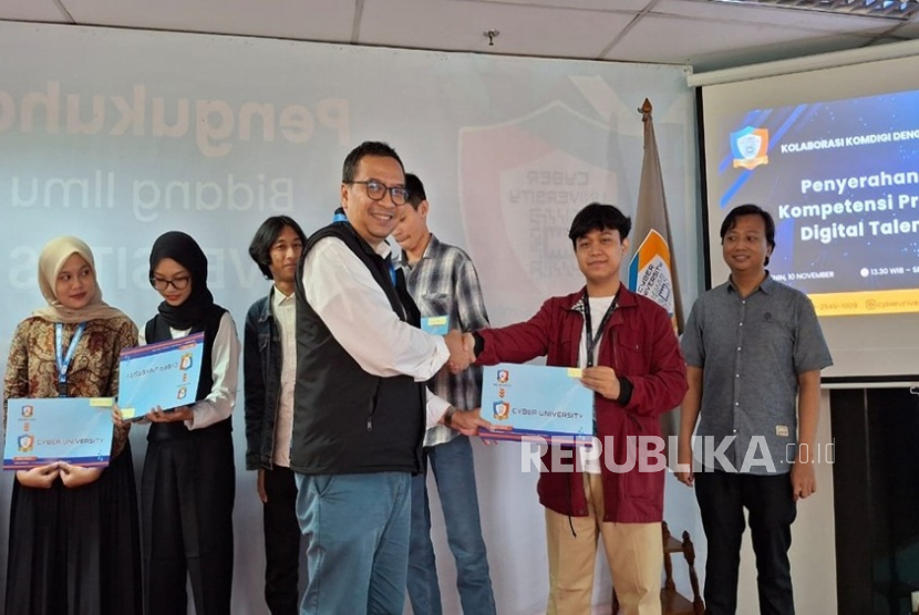Mahasiswa Cyber University Sabet Sertifikasi Nasional Junior Cyber Security
