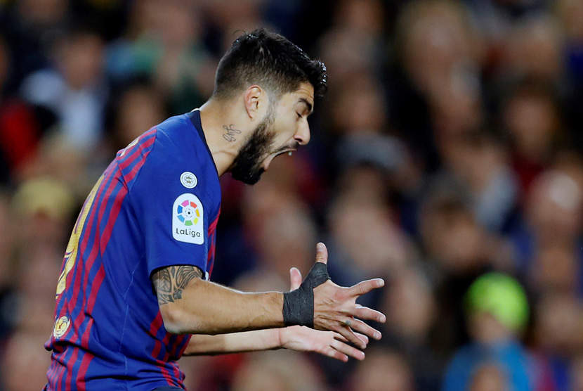  Penyerang Barcelona Luis Suarez