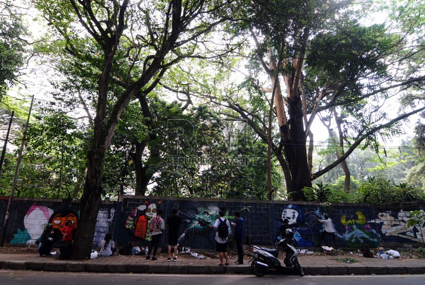 Pohon di Jalan Taman Sari, Kota Bandung