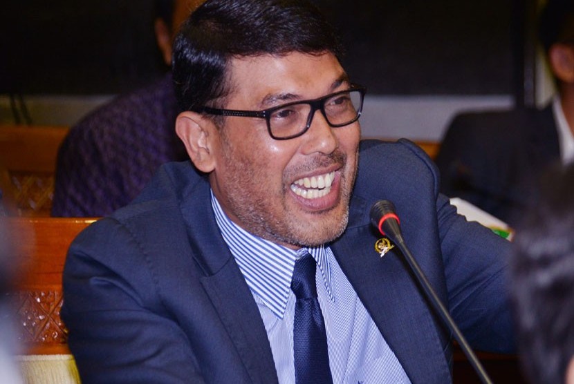 M Nasir Djamil.