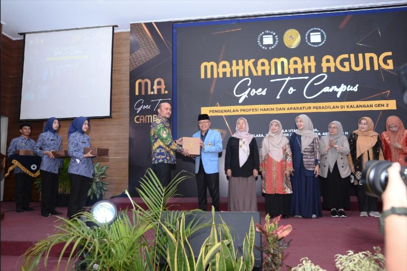 MA menggelar kegiatan MA Goes to Campus di Unisba