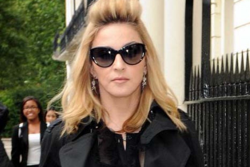 Madonna dan gaya rambut terbarunya